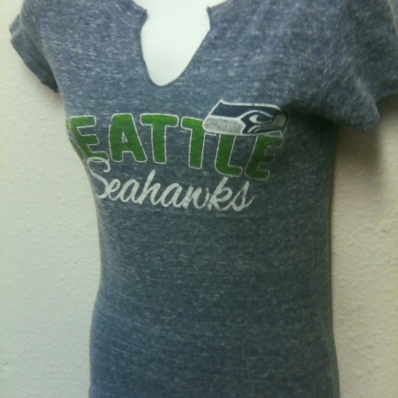 NFL Seattle Seahawks Women's size Small Top - Picture 4 of 5